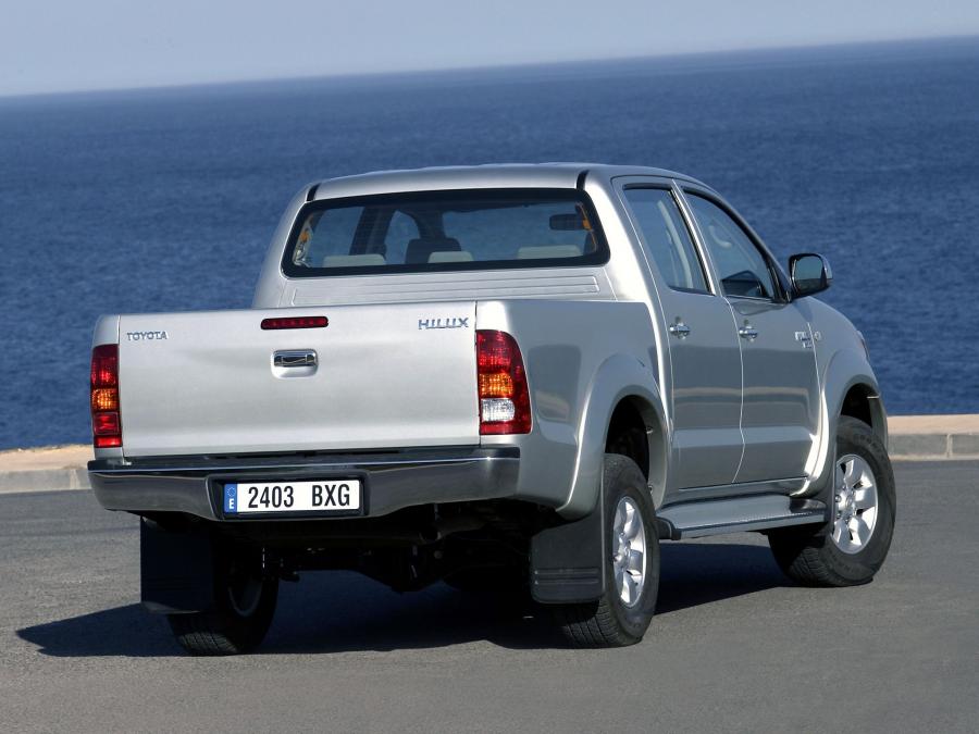  Toyota Hilux Double Cab 2005 года  (фото 7 из 30)